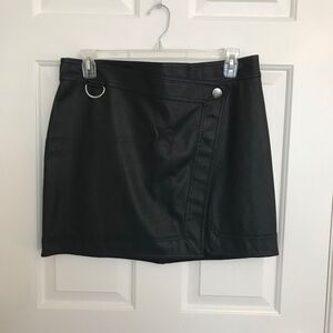 Christmas Express Faux-Leather Wrap Mini Skirt Size 16 Black